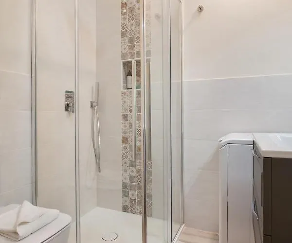 ヴィラ Irene In *